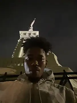 Snapshot of matatanlove chatting on 03/15/25, 02:56 matatanlove online show from 03/15/25, 02:56