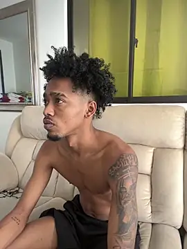 Snapshot of matatanlove chatting on 09/10/25, 07:25 matatanlove online show from 09/10/25, 07:25