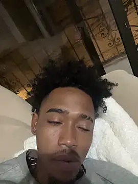 Snapshot of matatanlove chatting on 10/04/25, 02:53 matatanlove online show from 10/04/25, 02:53