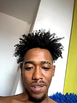 Snapshot of matatanlove chatting on 10/06/25, 05:43 matatanlove online show from 10/06/25, 05:43