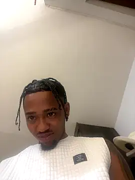 Snapshot of matatanlove chatting on 11/16/25, 02:06 matatanlove online show from 11/16/25, 02:06