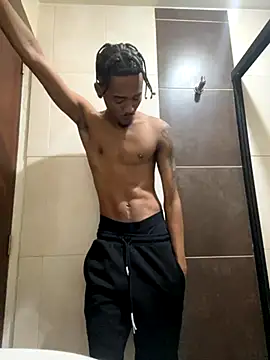 Snapshot of matatanlove chatting on 11/17/25, 02:28 matatanlove online show from 11/17/25, 02:28