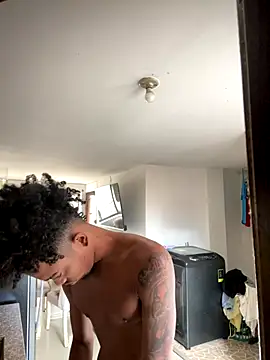 Snapshot of matatanlove chatting on 11/21/25, 05:22 matatanlove online show from 11/21/25, 05:22