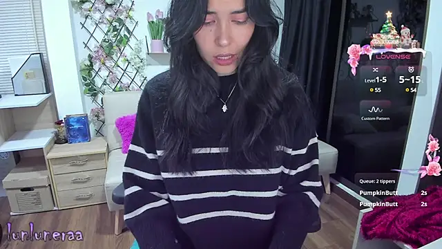 Snapshot of Lunlunera chatting on 01/07/25, 03:14 Lunlunera online show from 01/07/25, 03:14