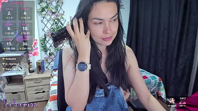 Snapshot of Lunlunera chatting on 01/25/25, 07:38 Lunlunera online show from 01/25/25, 07:38