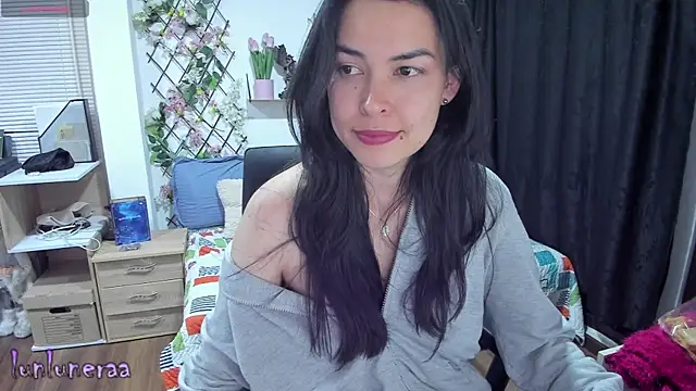 Snapshot of Lunlunera chatting on 01/27/25, 08:40 Lunlunera online show from 01/27/25, 08:40