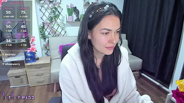 Snapshot of Lunlunera chatting on 02/07/25, 09:58 Lunlunera online show from 02/07/25, 09:58