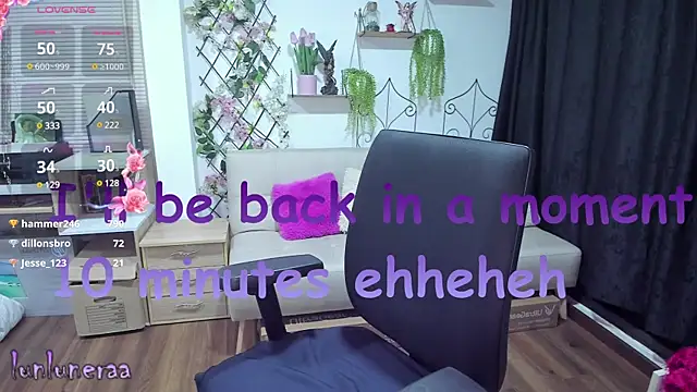 Snapshot of Lunlunera chatting on 02/24/25, 05:54 Lunlunera online show from 02/24/25, 05:54