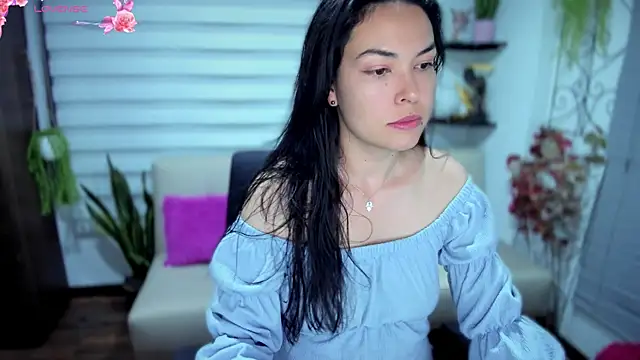 Snapshot of Lunlunera chatting on 09/30/25, 03:55 Lunlunera online show from 09/30/25, 03:55