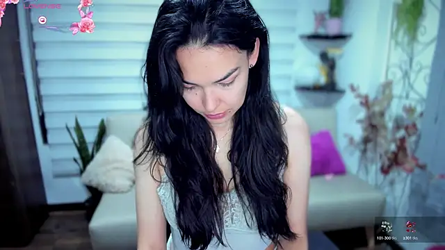 Snapshot of Lunlunera chatting on 10/06/25, 03:04 Lunlunera online show from 10/06/25, 03:04