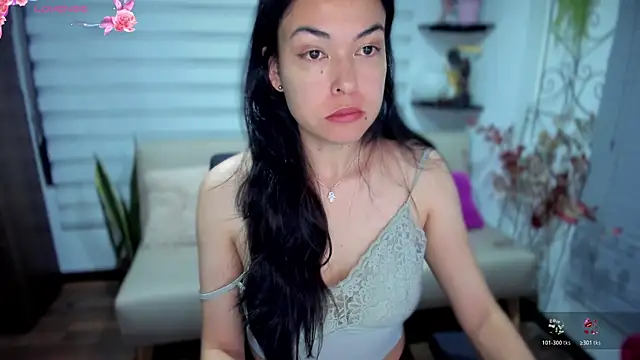 Snapshot of Lunlunera chatting on 10/24/25, 05:37 Lunlunera online show from 10/24/25, 05:37