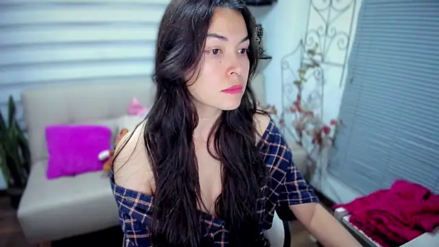 Lunlunera online show from 03/17/26, 02:49