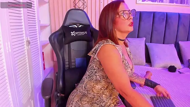 ashlye miller  online show from 03/01/25, 04:04