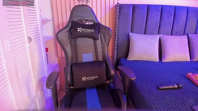 ashlye miller  online show from 03/15/25, 04:02