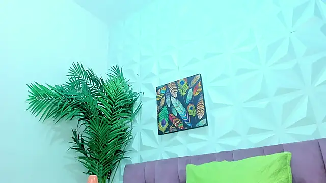 Snapshot of Hellen_Sky chatting on 02/07/25, 01:25 Hellen Sky online show from 02/07/25, 01:25