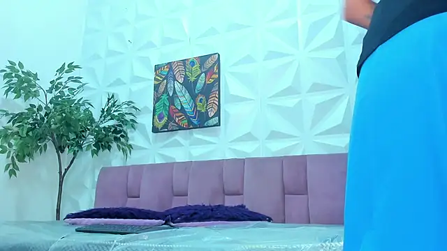 Snapshot of Hellen_Sky chatting on 02/27/25, 07:04 Hellen Sky online show from 02/27/25, 07:04