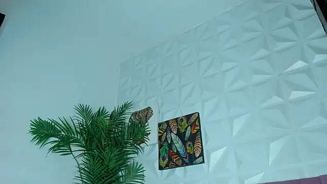 Snapshot of Hellen_Sky chatting on 11/28/25, 07:05 Hellen Sky online show from 11/28/25, 07:05