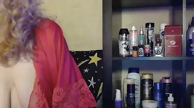 Snapshot of Natasha_Nannette chatting on 12/15/24, 09:09 Natasha Nannette online show from 12/15/24, 09:09