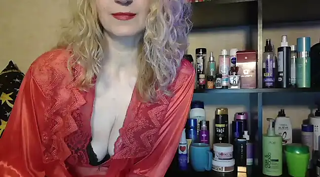 Snapshot of Natasha_Nannette chatting on 01/25/25, 08:00 Natasha Nannette online show from 01/25/25, 08:00