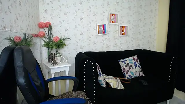 mature martina online show from 02/10/25, 12:41