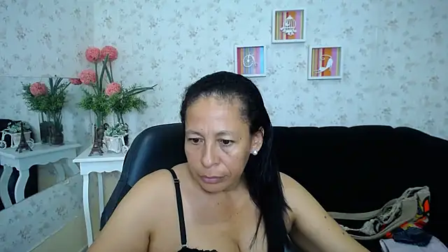 mature martina online show from 02/18/25, 02:16