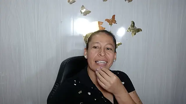 mature martina online show from 03/03/25, 01:20