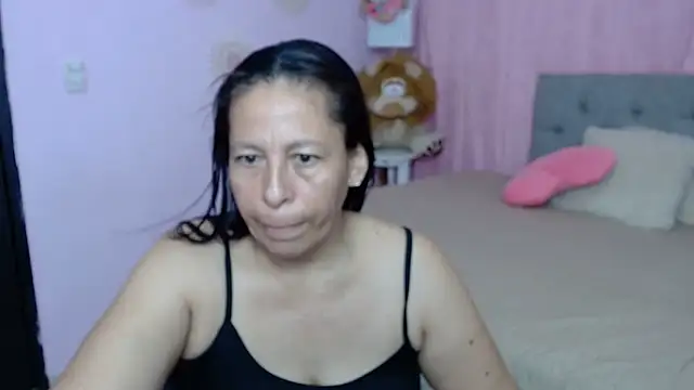 mature martina online show from 10/07/25, 10:29