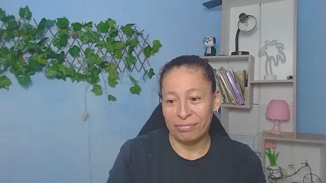 mature martina online show from 12/05/25, 07:10