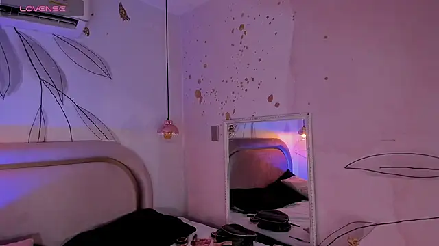 JESYSOZ23  online show from 02/20/25, 03:23