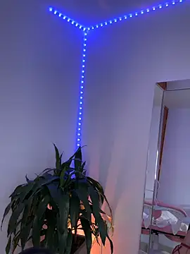 JESYSOZ23  online show from 02/18/26, 09:22