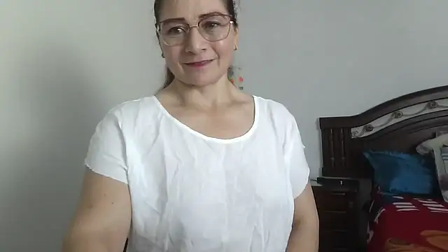 ruby-milf1 online show from 12/12/24, 11:36