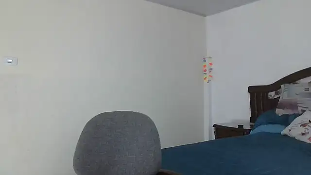 ruby-milf1 online show from 12/13/24, 08:47