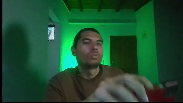 Snapshot of Manguerozotv chatting on 04/26/26, 09:45 Manguerozotv online show from 04/26/26, 09:45