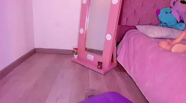 isa red hair online show from 02/07/25, 07:29