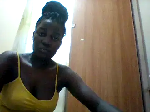 Snapshot of Alessandrajenna chatting on 02/13/25, 09:30 Alessandrajenna online show from 02/13/25, 09:30