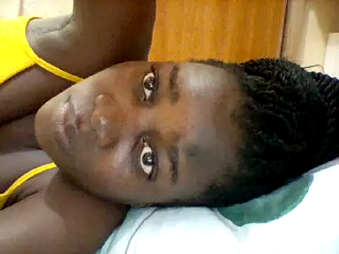 Snapshot of Alessandrajenna chatting on 02/13/25, 01:48 Alessandrajenna online show from 02/13/25, 01:48