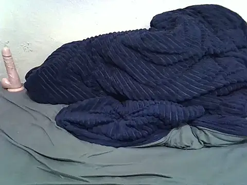 Snapshot of pretty-donna chatting on 10/29/25, 05:14 pretty-donna online show from 10/29/25, 05:14