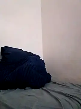 Snapshot of pretty-donna chatting on 11/16/25, 07:47 pretty-donna online show from 11/16/25, 07:47