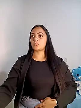 Snapshot of MEGAN_X0XX chatting on 12/25/24, 05:48 MEGAN X0XX online show from 12/25/24, 05:48