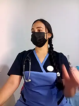 Snapshot of MEGAN_X0XX chatting on 12/31/24, 10:56 MEGAN X0XX online show from 12/31/24, 10:56