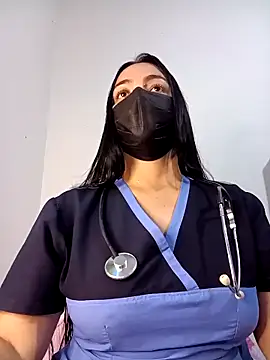 Snapshot of MEGAN_X0XX chatting on 03/11/25, 11:04 MEGAN X0XX online show from 03/11/25, 11:04