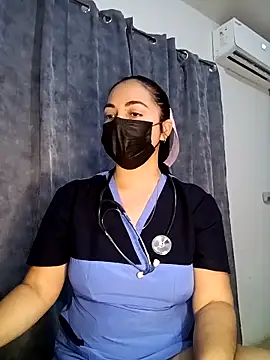 Snapshot of MEGAN_X0XX chatting on 12/14/25, 05:29 MEGAN X0XX online show from 12/14/25, 05:29