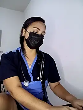 Snapshot of MEGAN_X0XX chatting on 04/17/26, 10:24 MEGAN X0XX online show from 04/17/26, 10:24