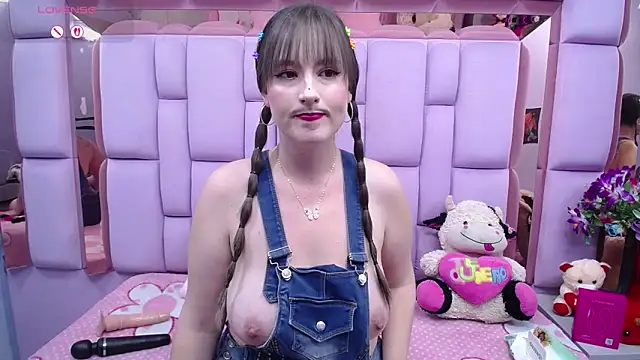 Snapshot of Belly_Rosse chatting on 03/13/26, 02:23 Belly Rosse online show from 03/13/26, 02:23