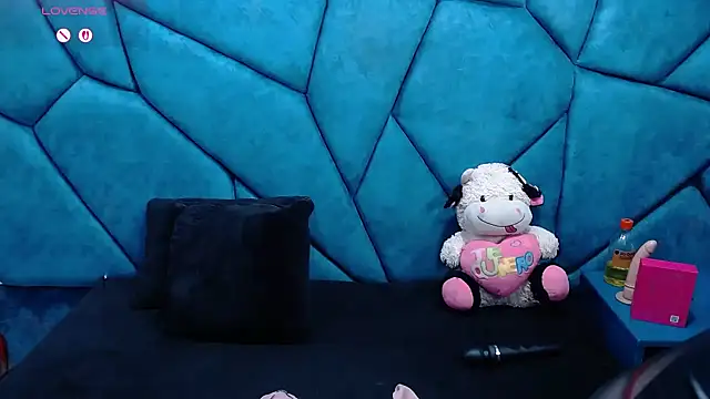 Snapshot of Belly_Rosse chatting on 03/30/26, 02:29 Belly Rosse online show from 03/30/26, 02:29