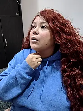 Snapshot of bigbooty-30 chatting on 04/18/26, 01:59 bigbooty-30 online show from 04/18/26, 01:59