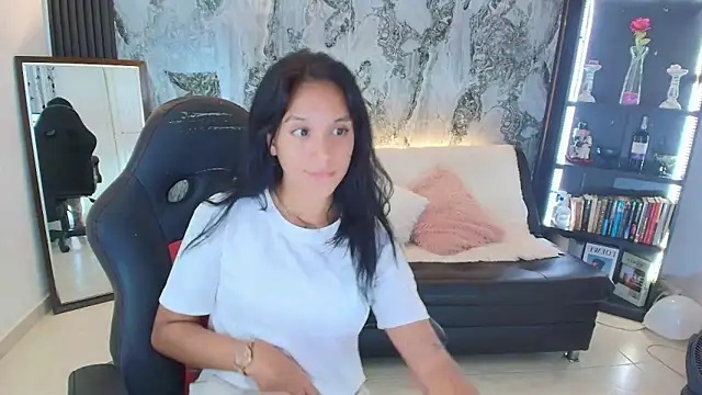 Nanami 19 online show from 02/09/26, 06:34