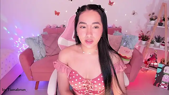 Zara uwu  online show from 09/20/25, 11:00