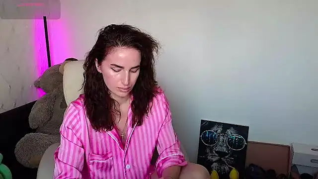 xx adrihanna xx online show from 02/05/25, 06:13