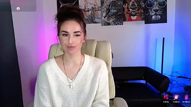 xx adrihanna xx online show from 02/19/25, 06:00